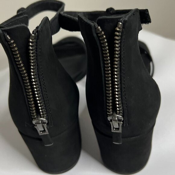 Eileen Fisher Jazzy Block Heel Sandal (Women) Size 9 - Picture 5 of 8